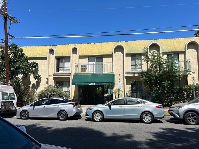 Building Photo - Yar5130