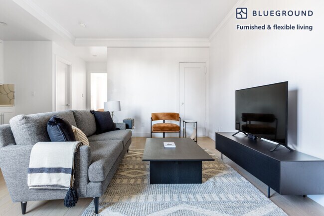 Building Photo - 915 West End Ave