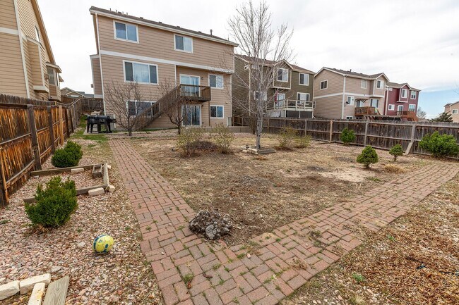 Building Photo - Single Family House for Rent - Claremont Ranch, Colorado