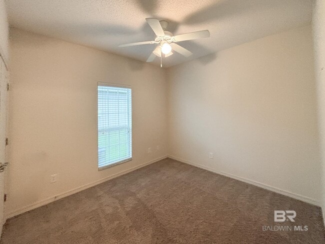 Building Photo - 12953 Churchill Dr
