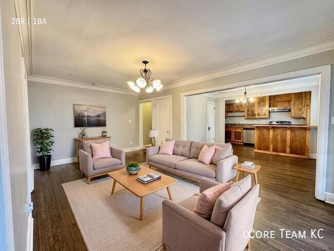 Building Photo - 217 E 46th St