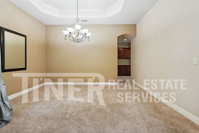 Building Photo - 5967 Radmere Dr