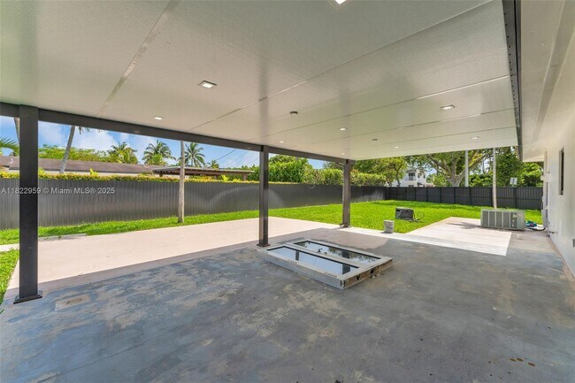 Building Photo - 9140 SW 45th Terrace