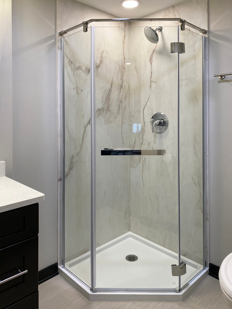 Tin Top 1 - Bathroom - 2416 E Carson St