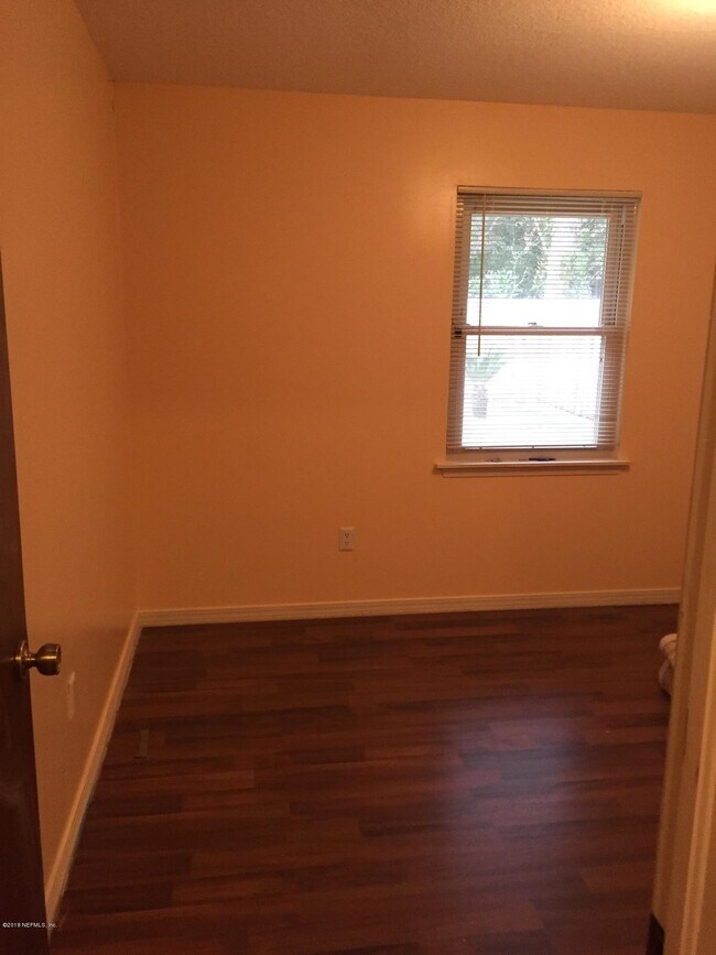 Building Photo - 8179 Crosswind Rd