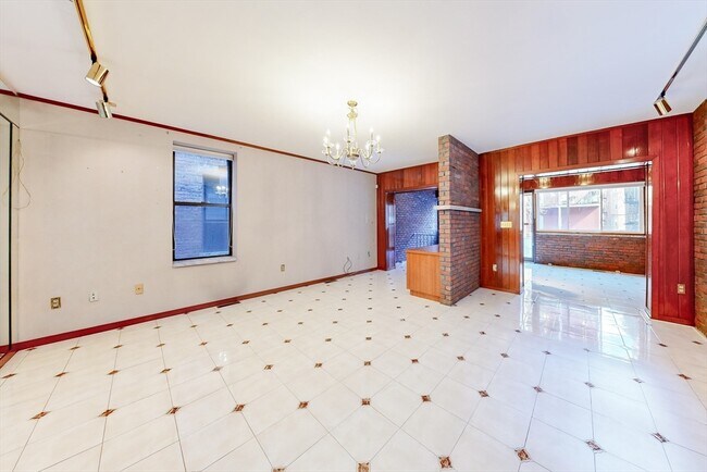 Building Photo - 71 Lubec St