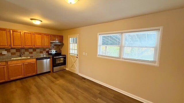 Building Photo - 2608 N Routiers Ave