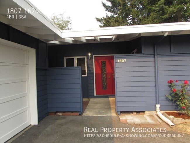 Building Photo - 1807 162nd Ave NE