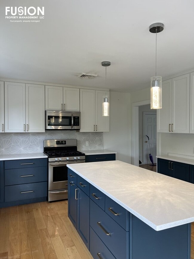 Building Photo - Beautiful Mountain Crest Home for Rent in Williston, Vermont