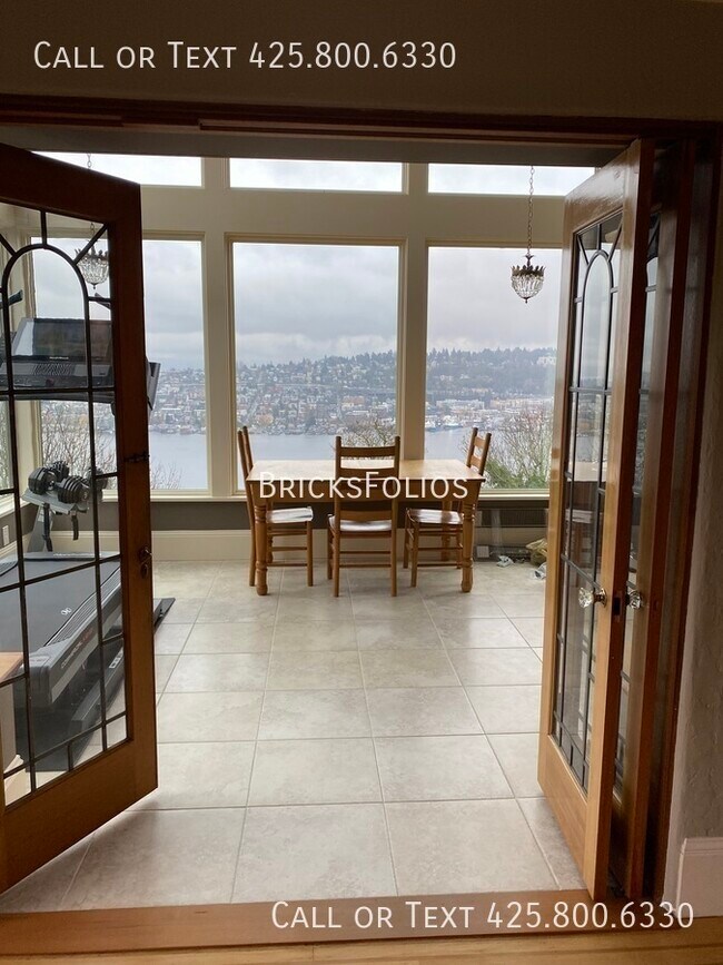 Building Photo - Wake Up to Lake Union – Tudor Home in Prim...