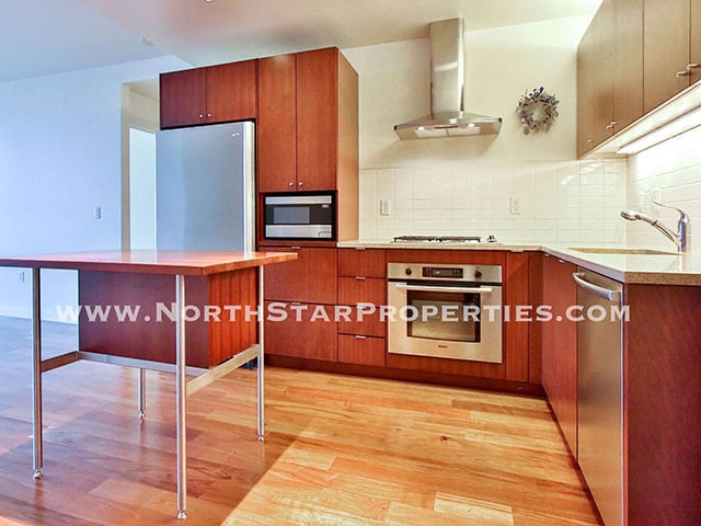 Building Photo - Beautiful Meriweather Condo with Spectacular Views