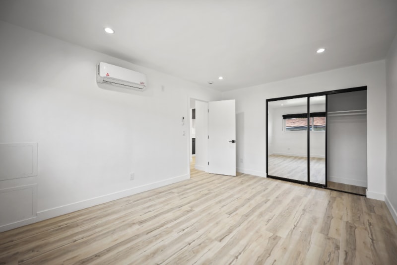 Building Photo - 111 Normandie Ave