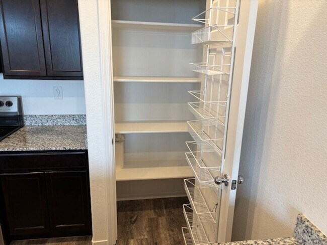 Building Photo - Lemmon Valley Townhouse