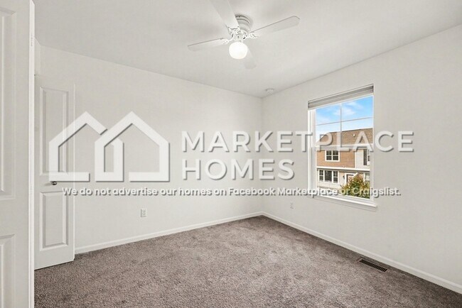 Building Photo - 4596 Bradley Cir