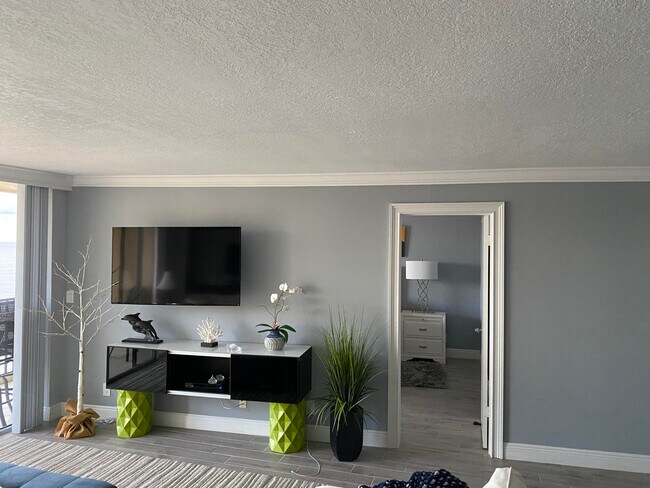 Building Photo - 300 Ocean Trail Way