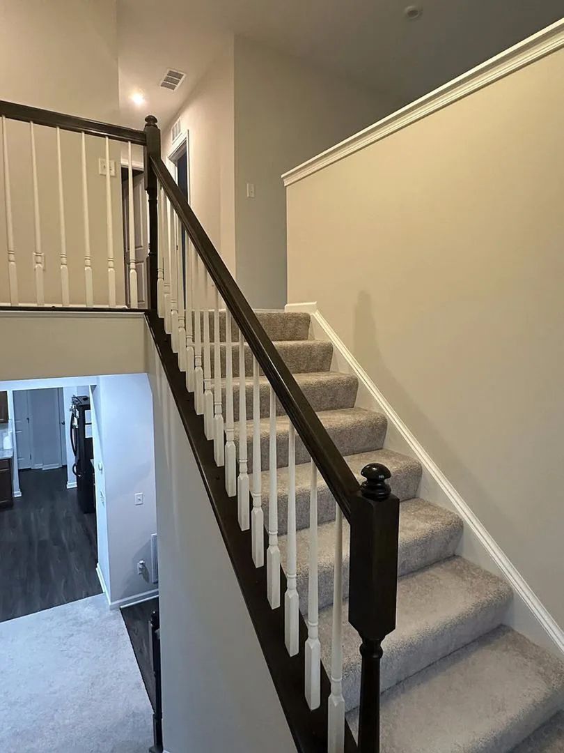 Building Photo - 452 Steeplechase St