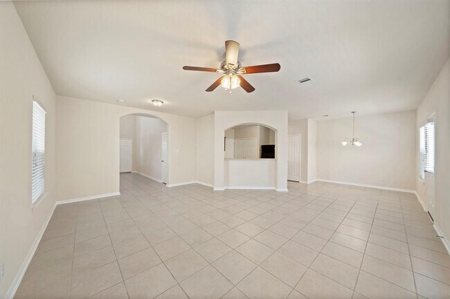 Building Photo - 2407 Lacyberry St