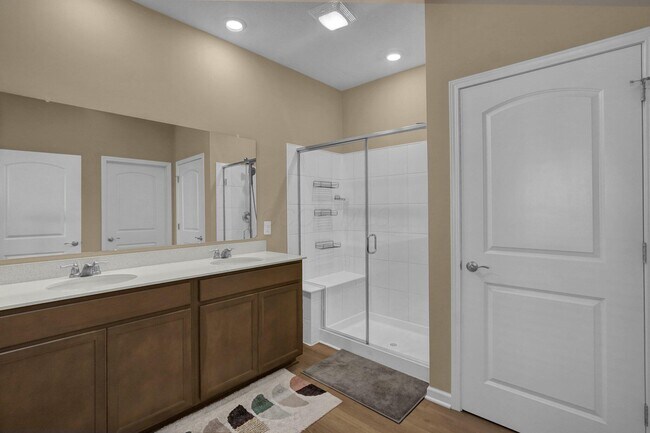 Building Photo - 272 Mannaseh Dr W