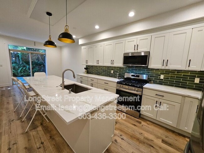 Building Photo - 11819 SW 60th Ave