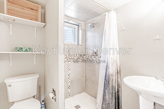 Building Photo - 4423 S Elati St