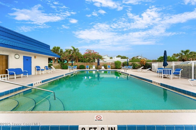 Building Photo - 2160 N Hwy A1A
