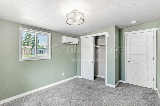 Building Photo - 6405 W Jefferson Pl