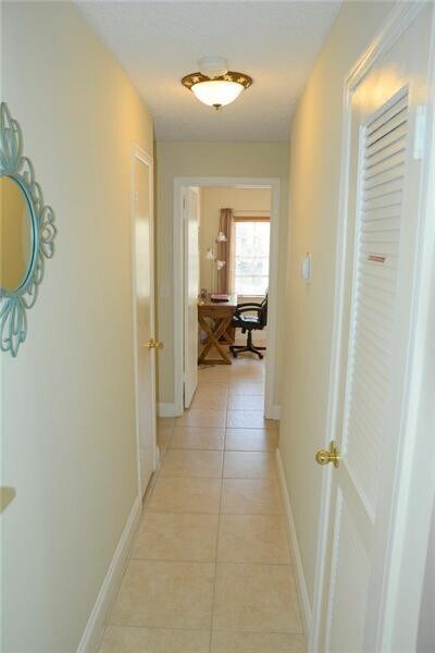 Building Photo - 6499 Bay Club Dr