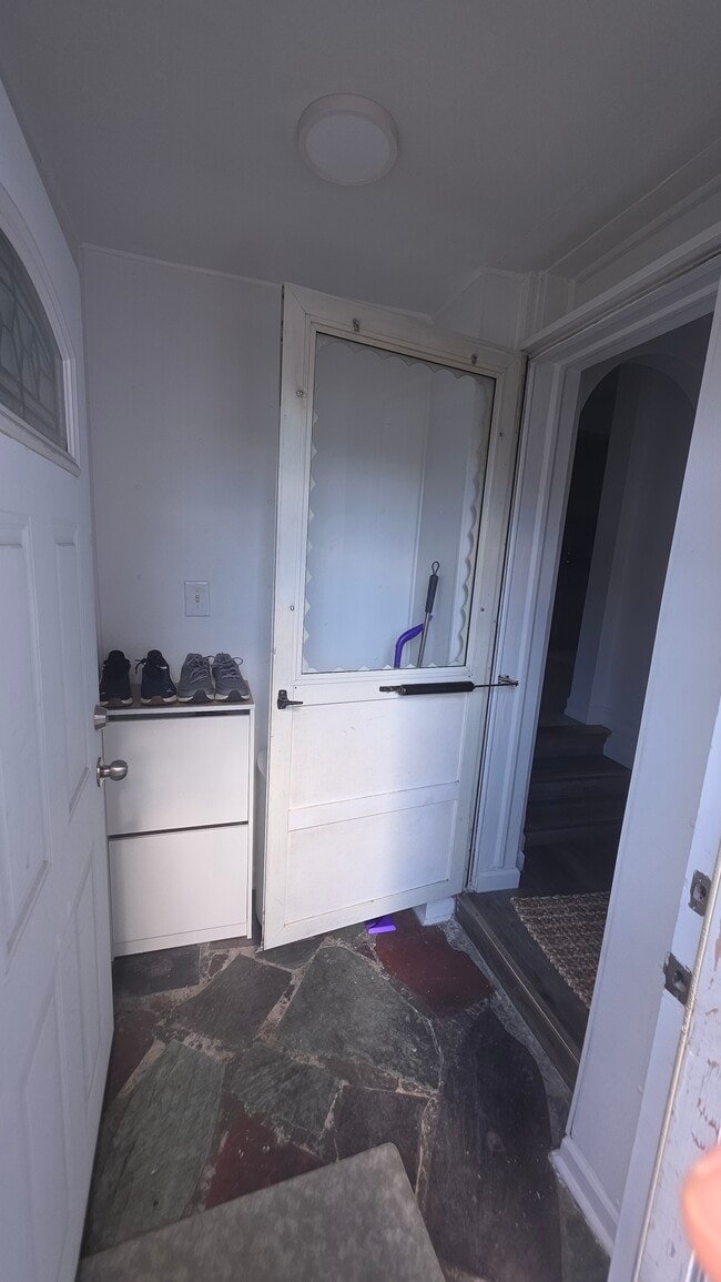 Building Photo - 1939 Bogart Ave