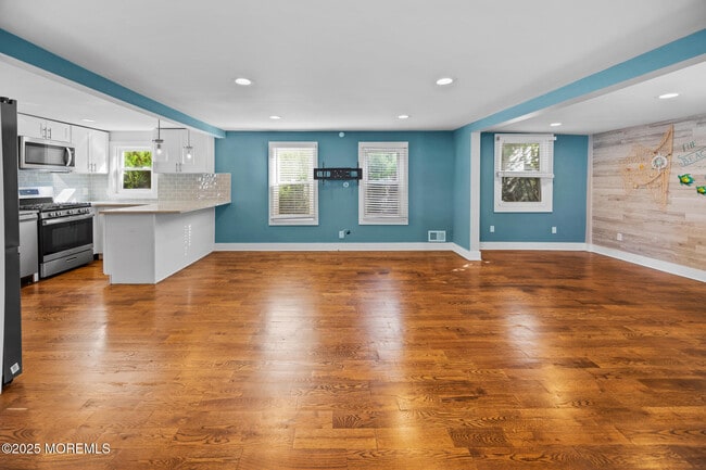Building Photo - 605 Ocean Gate Ave