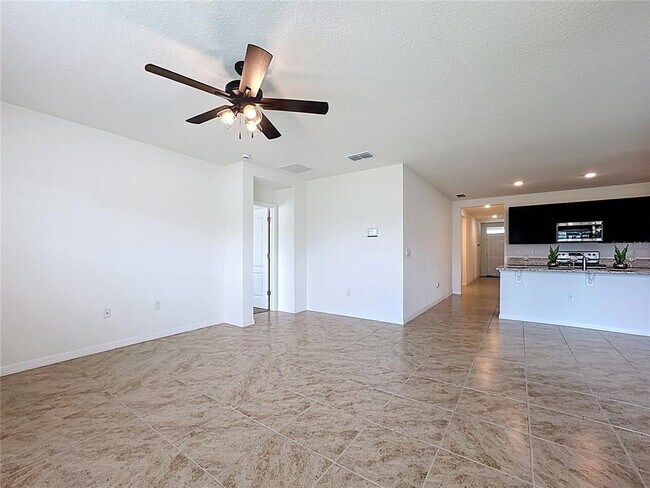 Building Photo - 5817 Arboretum St