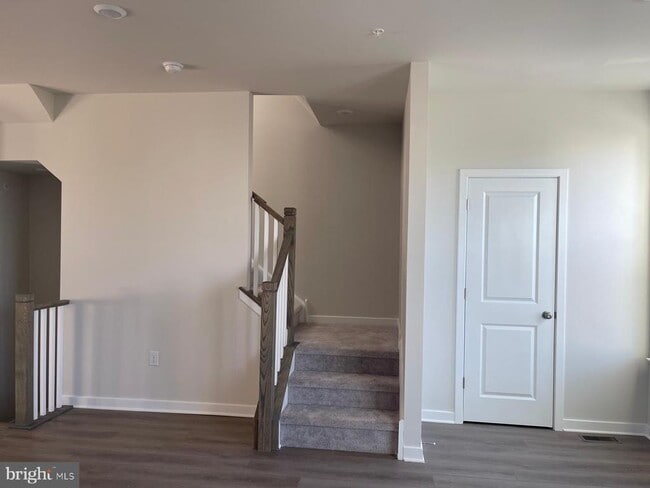Building Photo - 130 Abramo Victor Dr
