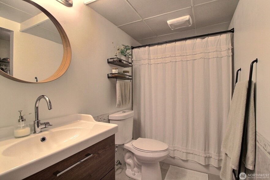 Building Photo - 3715 S 182nd St