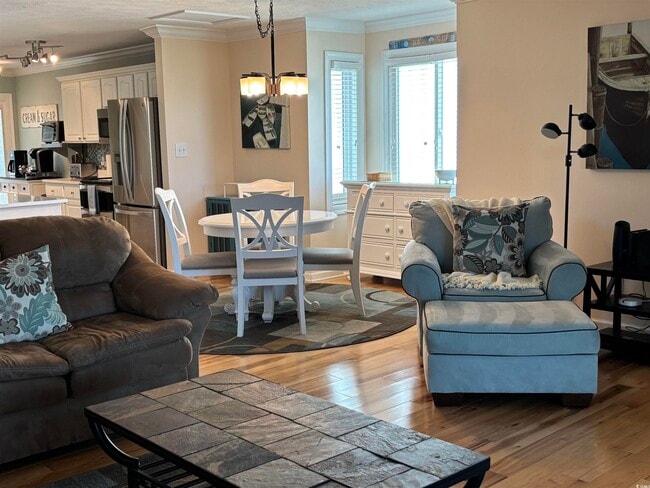 Building Photo - 4034 Fairway Lakes Dr