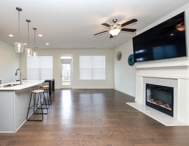 Building Photo - 7 Steelwood Ct