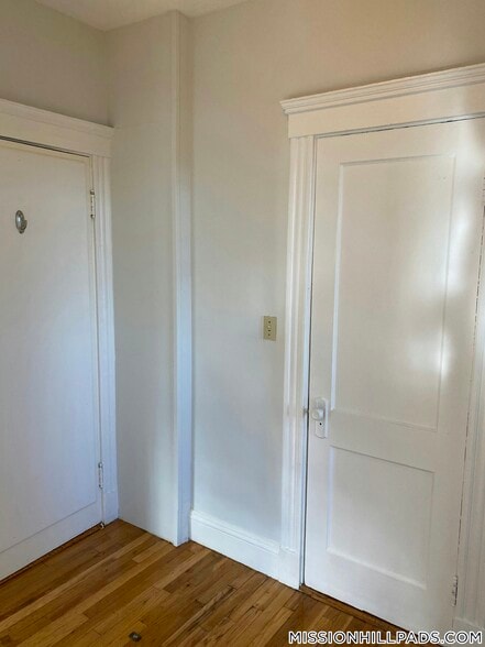 Building Photo - 49 Worthington St