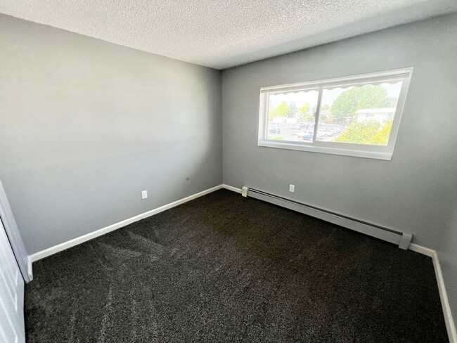 Building Photo - Myers Court