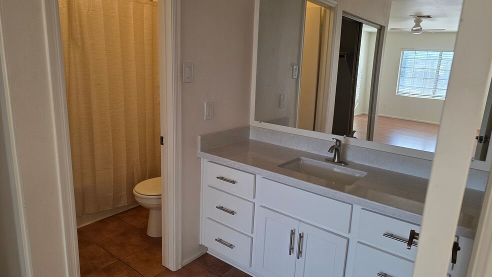 2nd floor bathroom - 1717 E Union Hills Dr