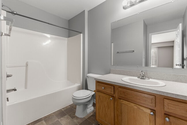 Building Photo - 13165 Turnberry