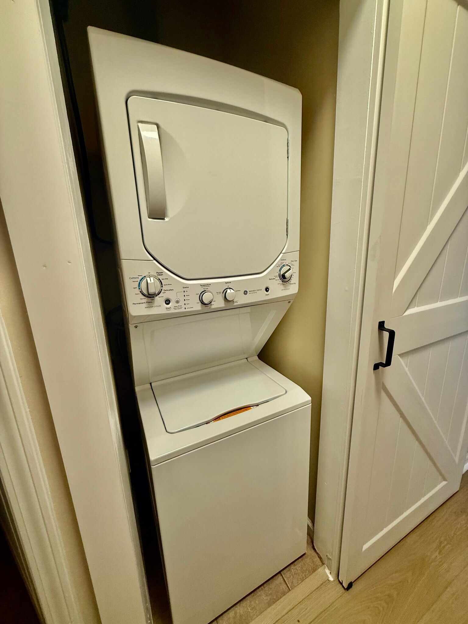 Building Photo - 1755 Central Park Rd