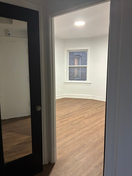 Building Photo - 7712 S Jeffery Blvd