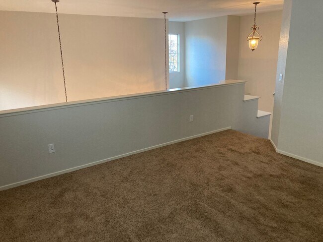 Building Photo - East Roseville Perfect