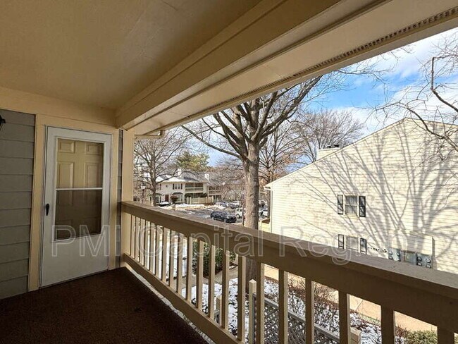 Building Photo - 13059 Shadyside Ln