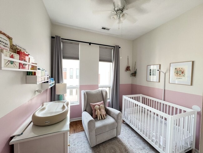 Building Photo - 2065 N Kedzie Blvd