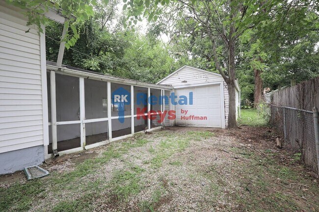 Building Photo - Two Bedroom House | Now Available