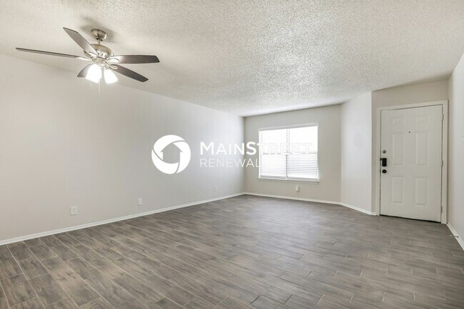 Building Photo - 3 Bedroom Pet-Friendly Home in CONVERSE, TX with Main Street Renewal