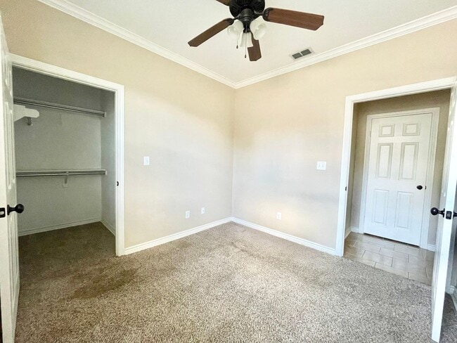 Building Photo - 104 Letha Ct