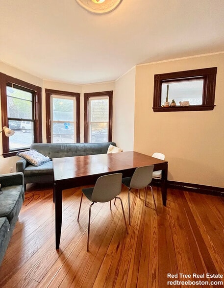 Building Photo - 2 Parker Hill Terrace