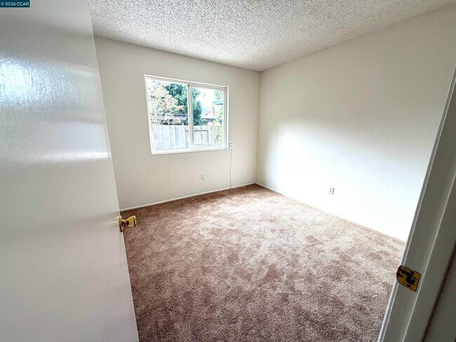 Building Photo - 2946 St Denis Dr
