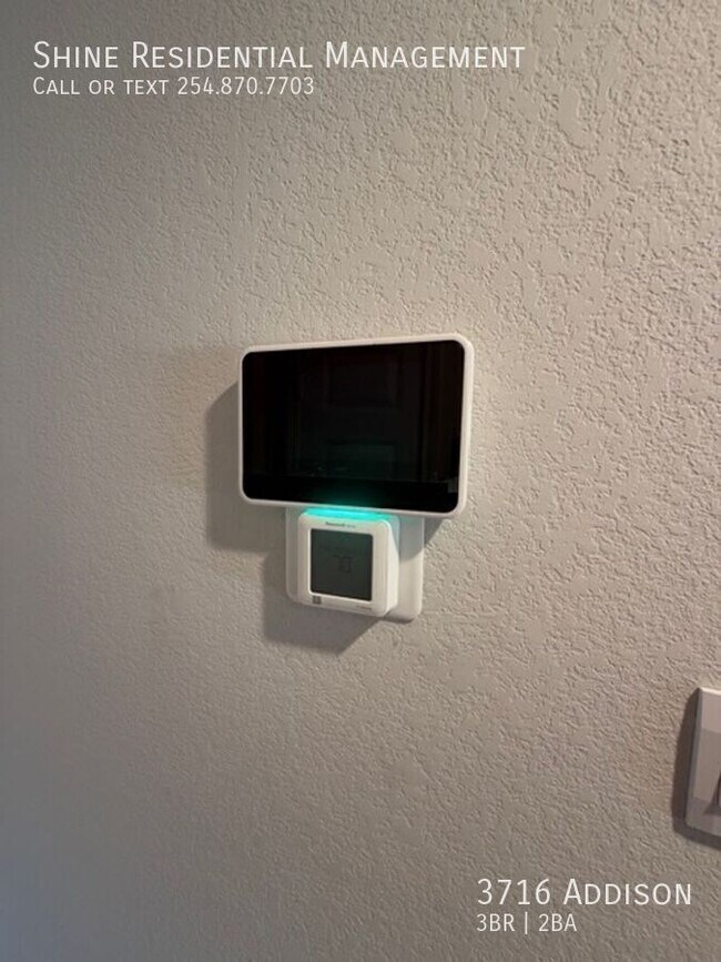 Building Photo - 3716 Addison-