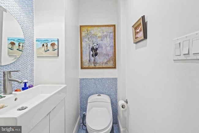 Building Photo - 312 Gerritt St